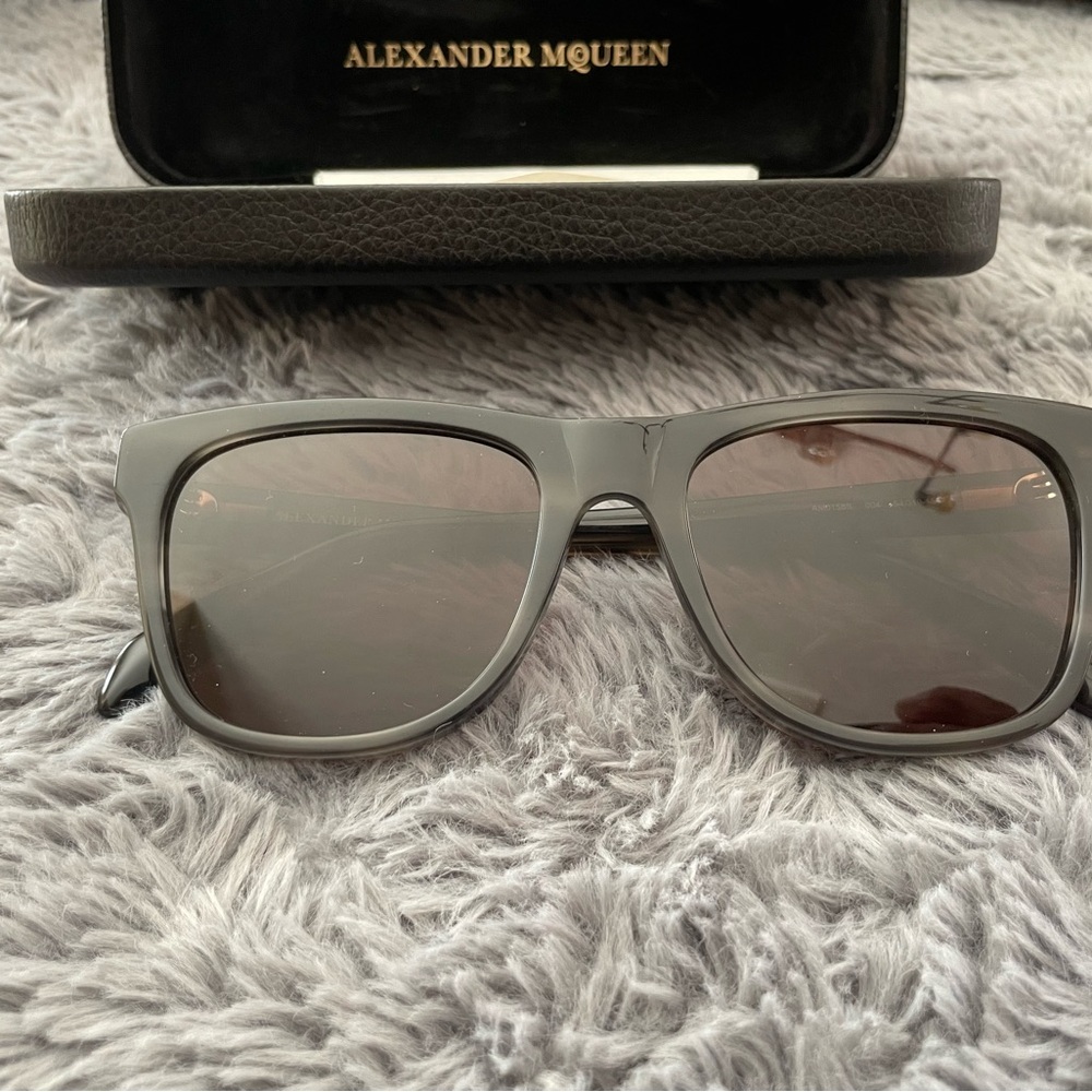 Alexander Mcqueen Gray Rectangular Sunglasses - image 2